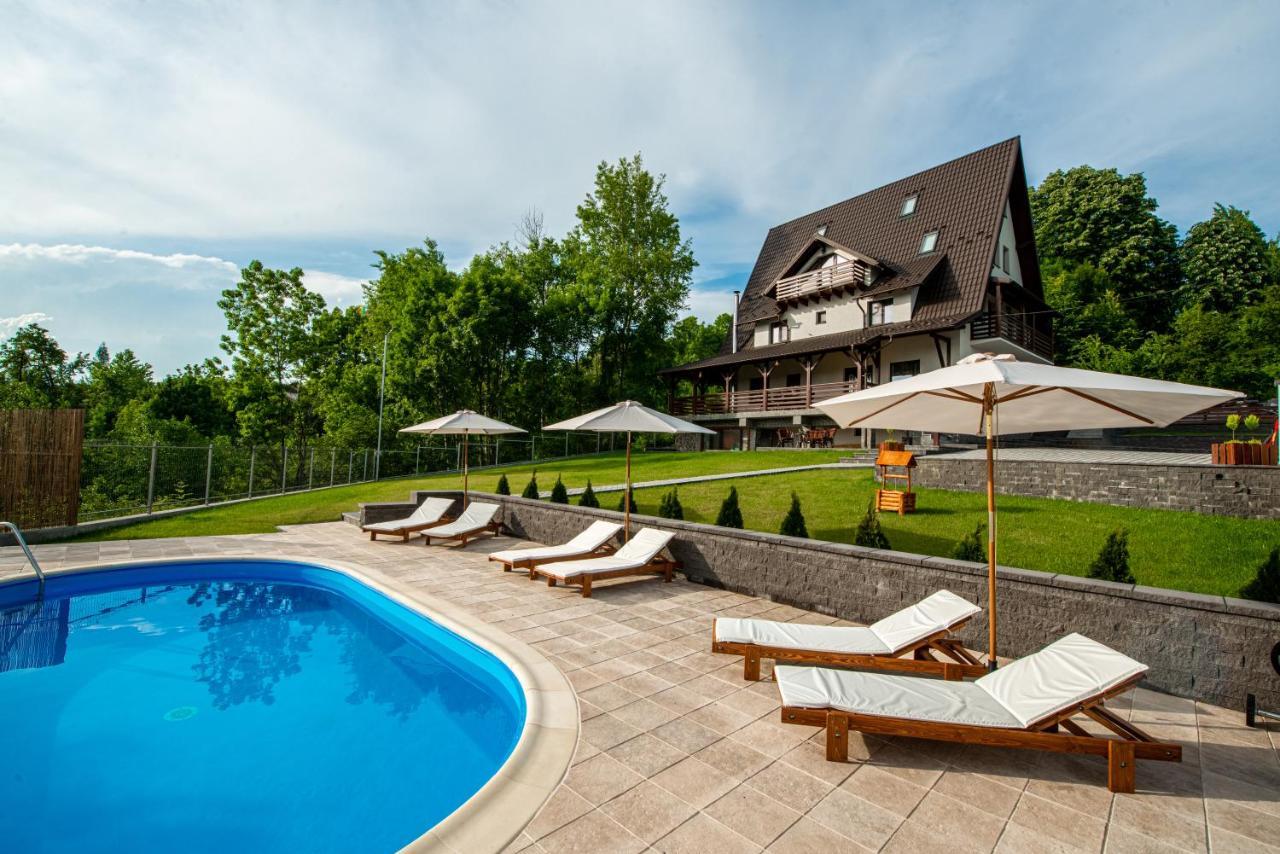 Vila Oia Wellness & Spa Breaza  Exterior photo