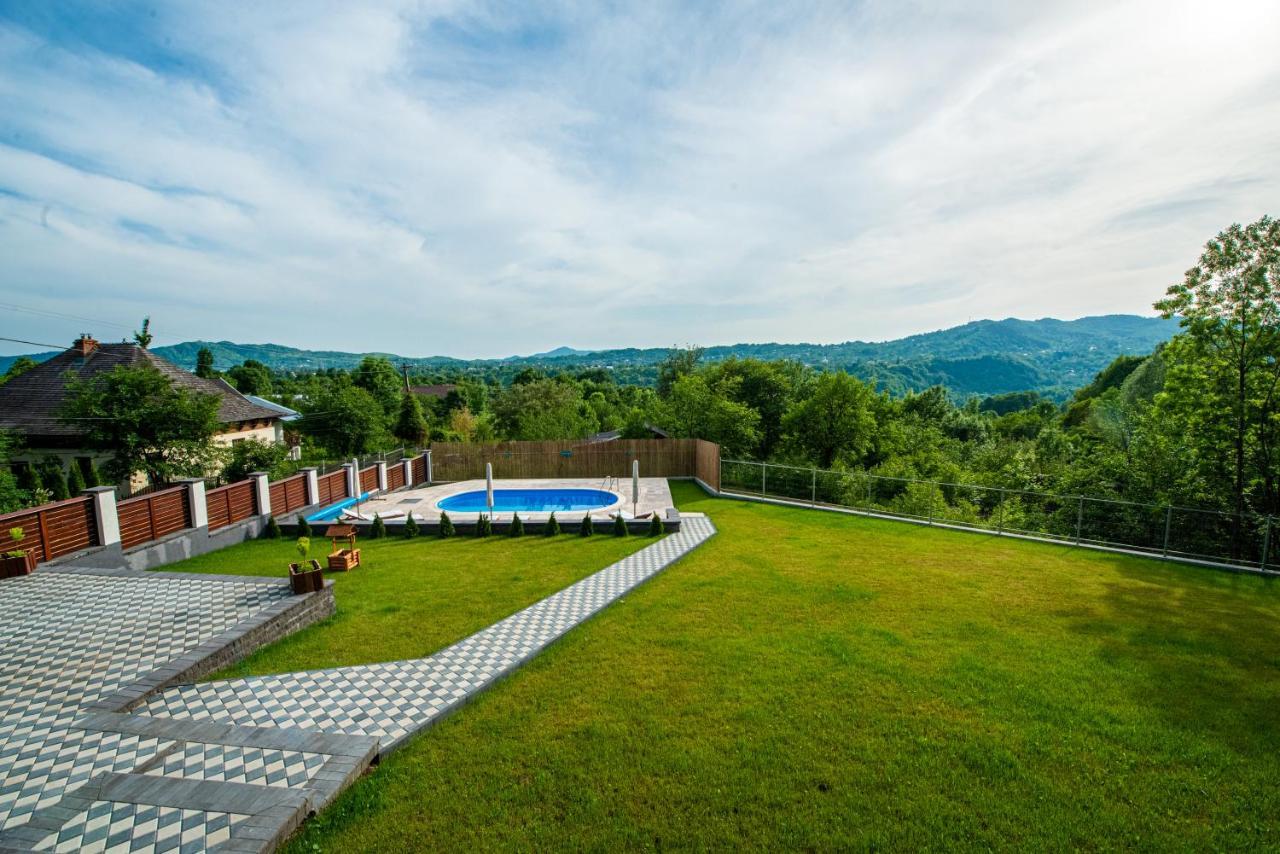 Vila Oia Wellness & Spa Breaza  Exterior photo