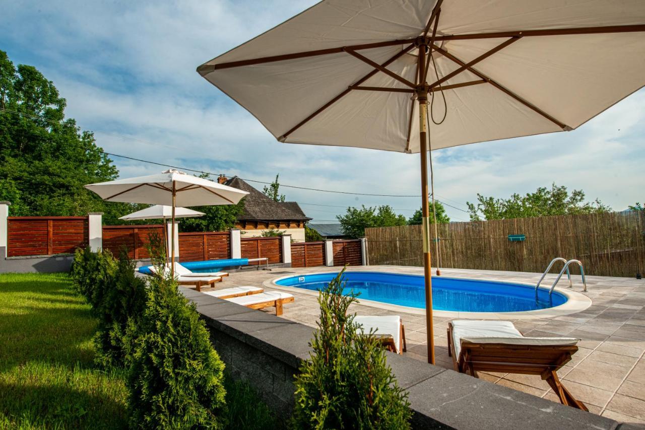 Vila Oia Wellness & Spa Breaza  Exterior photo