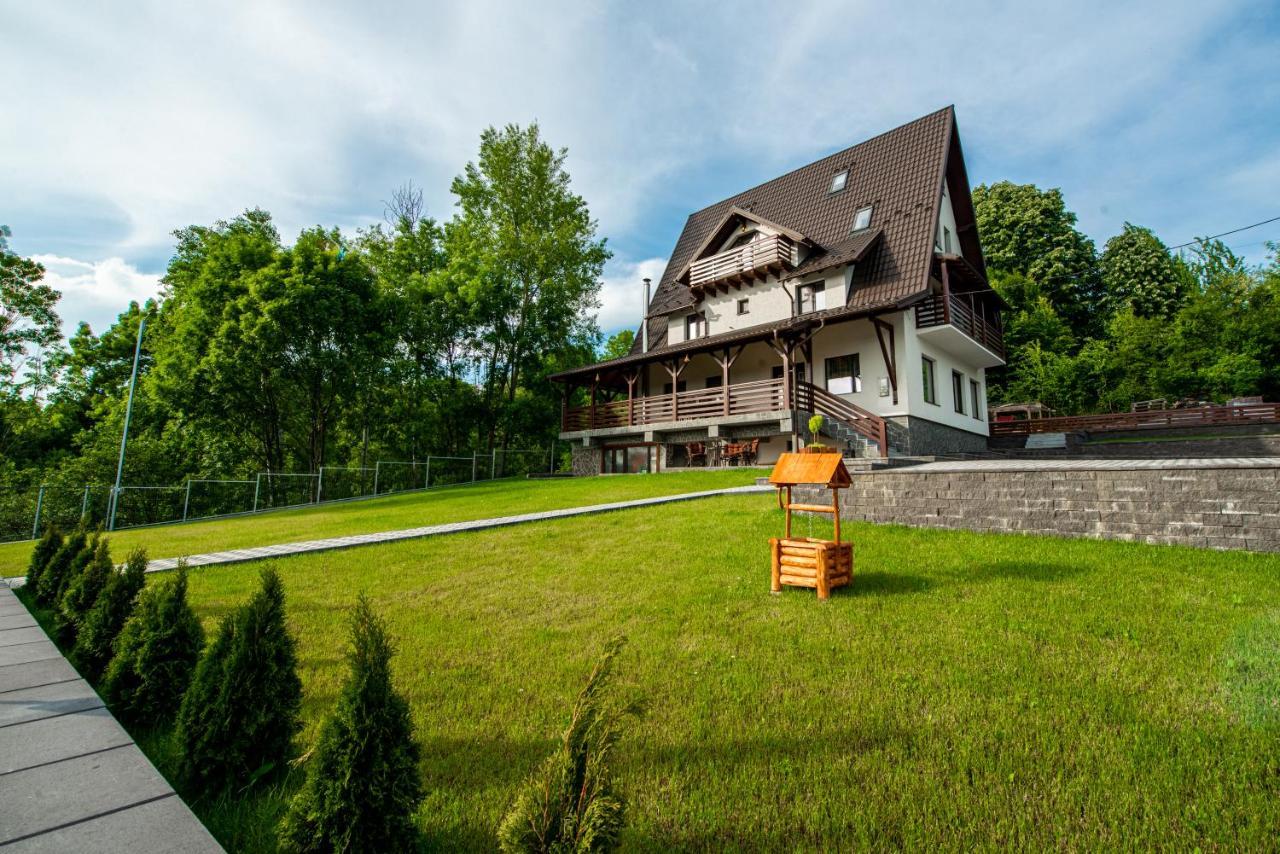 Vila Oia Wellness & Spa Breaza  Exterior photo