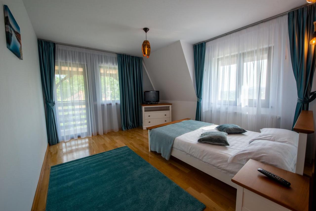Vila Oia Wellness & Spa Breaza  Exterior photo