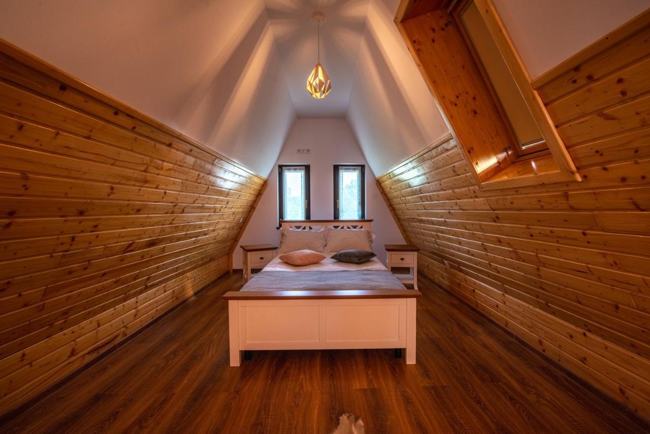 Vila Oia Wellness & Spa Breaza  Exterior photo