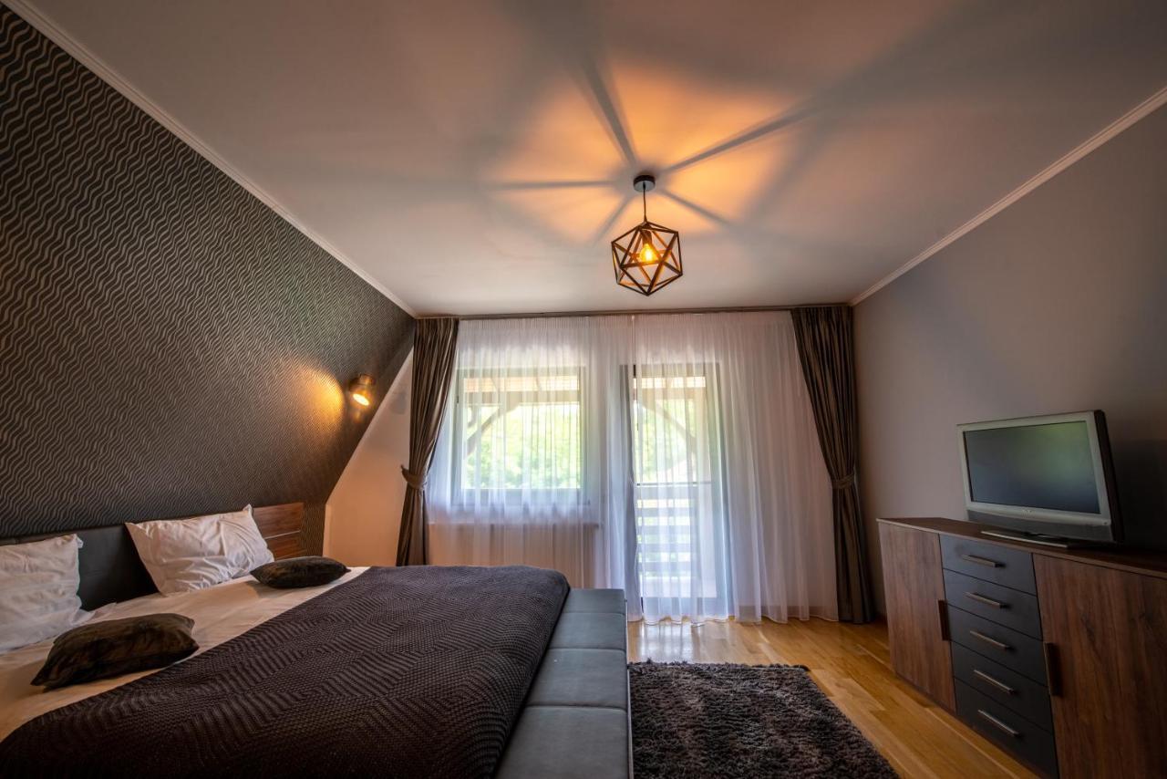 Vila Oia Wellness & Spa Breaza  Exterior photo