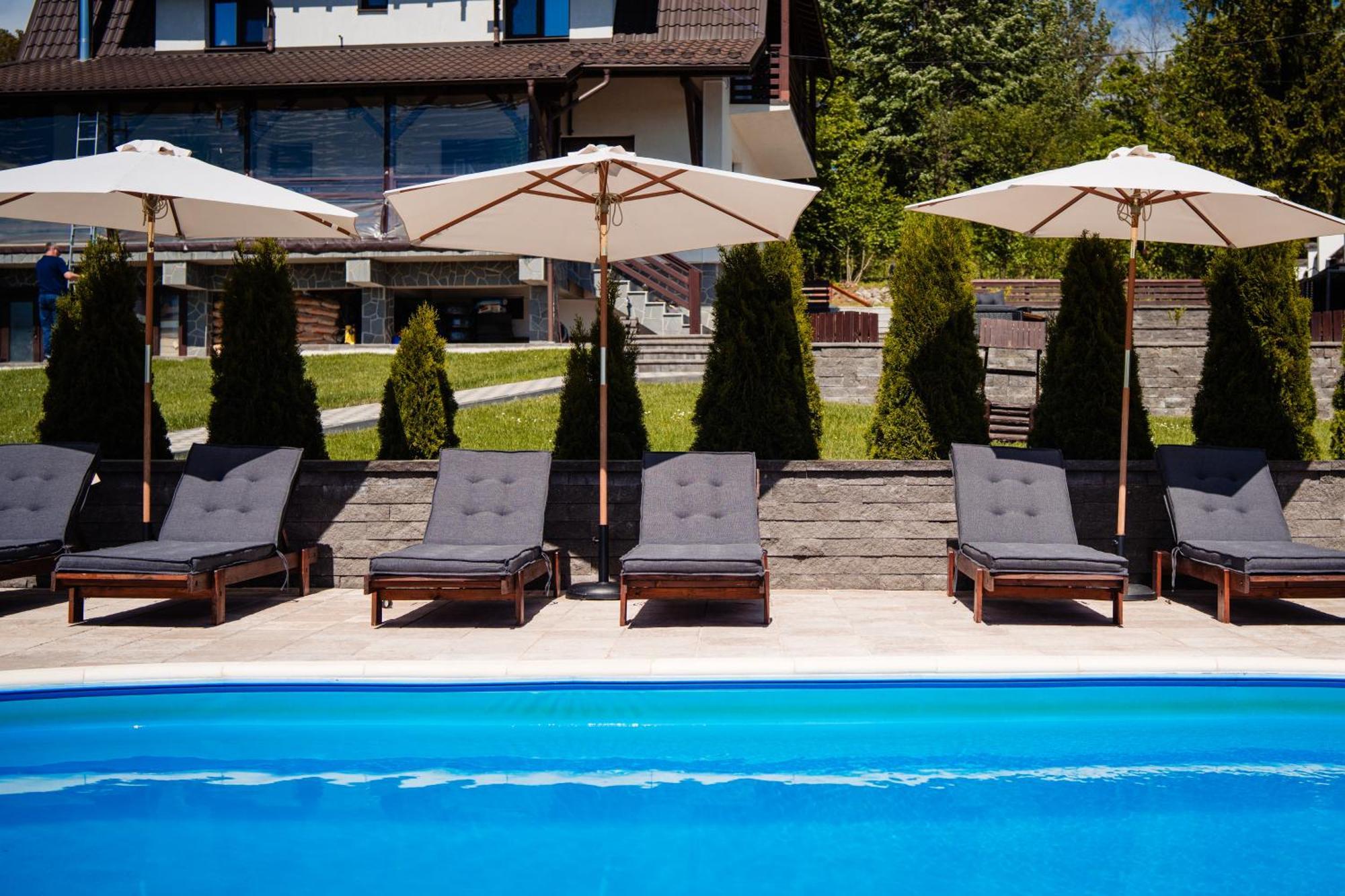 Vila Oia Wellness & Spa Breaza  Exterior photo