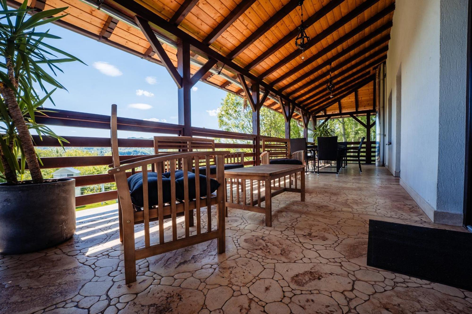 Vila Oia Wellness & Spa Breaza  Exterior photo